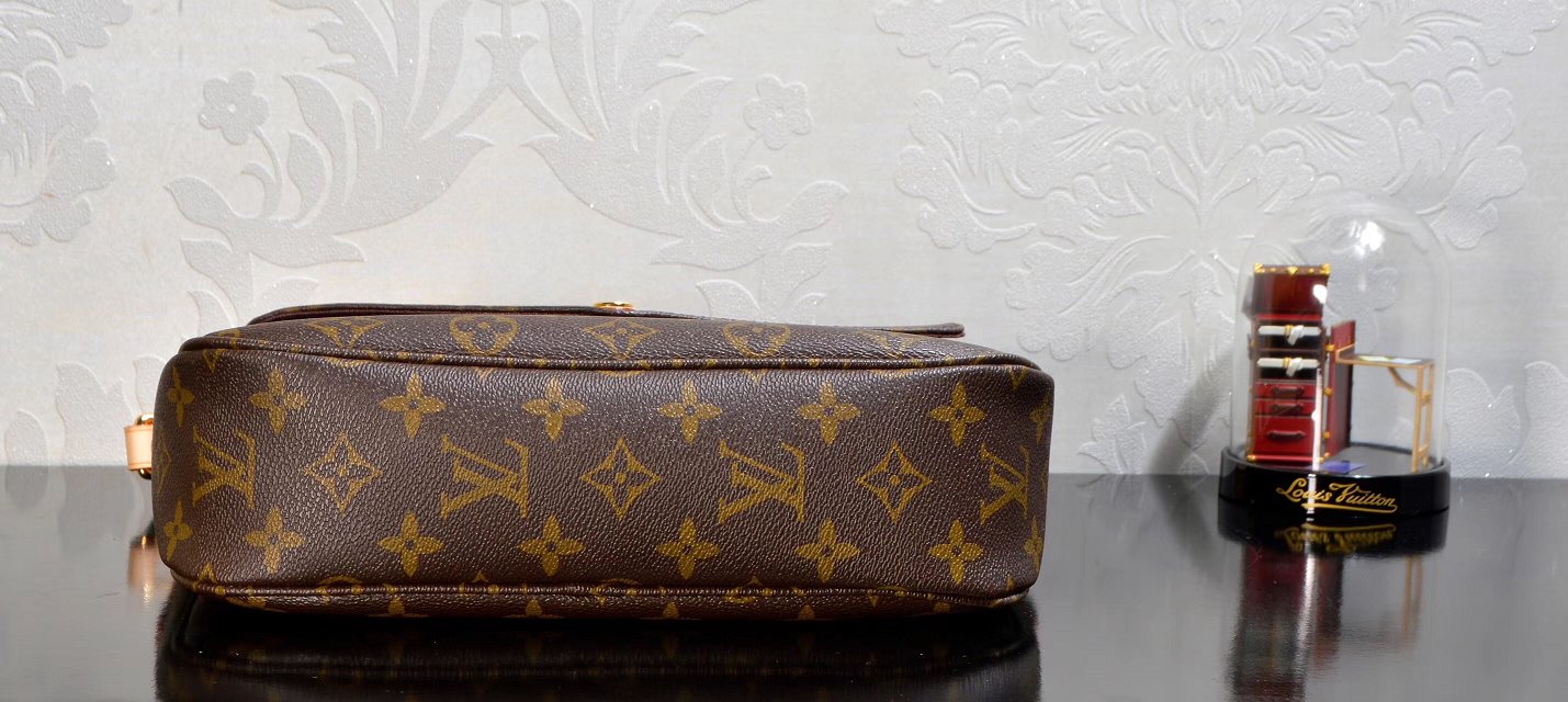 Louis vuitton original monogram canvas mabillon bag m41679