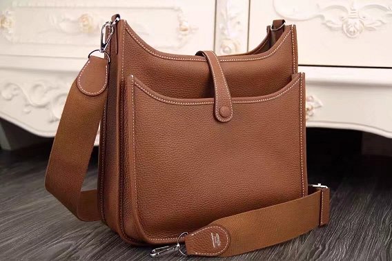 Hermes original togo leather evelyne pm shoulder bag E29 brown