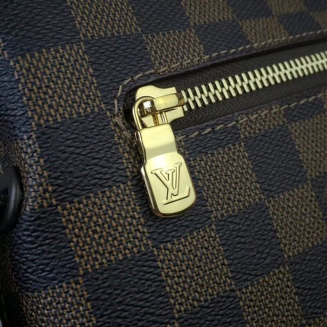 Louis vuitton original damier ebene brooklyn bag mm N51211 