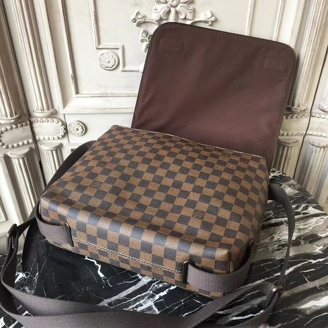 Louis vuitton original damier ebene brooklyn bag mm N51211 