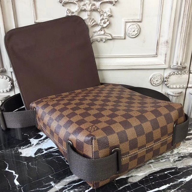 Louis vuitton original damier ebene brooklyn bag pm N51210 