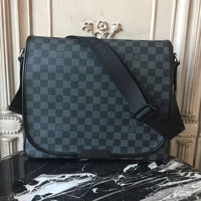 Louis vuitton original damier graphite daniel messenger bag N58029