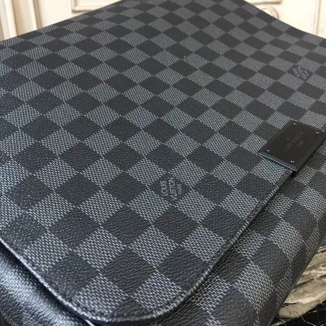 Louis vuitton original damier graphite district bag mm N41272