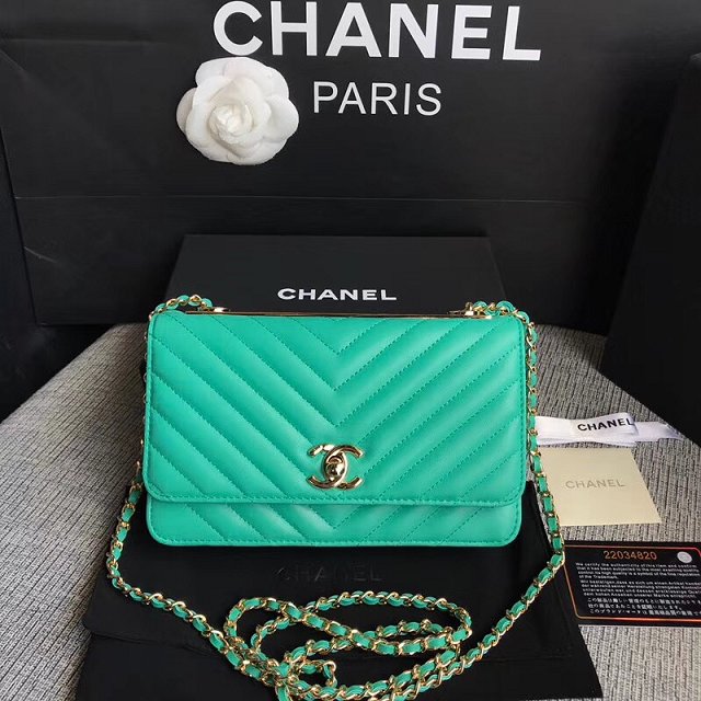 CC original lambskin leather woc chain bag 80982 green