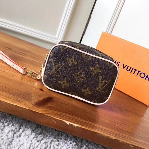 Louis vuitton monogram canvas small pochette m58030