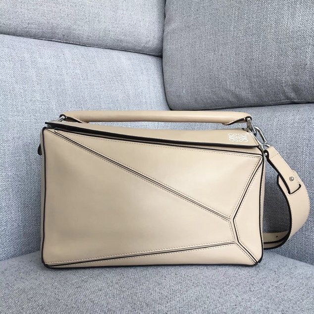 Loewe original calfskin puzzle bag 20155 beige