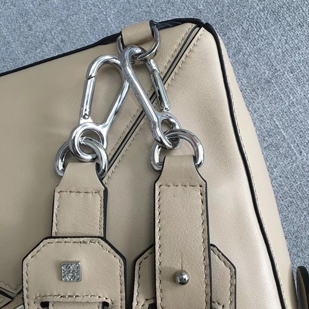 Loewe original calfskin puzzle bag 20155 beige