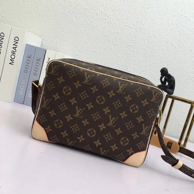 Louis vuitton original monogram canvas messenger bag m45244