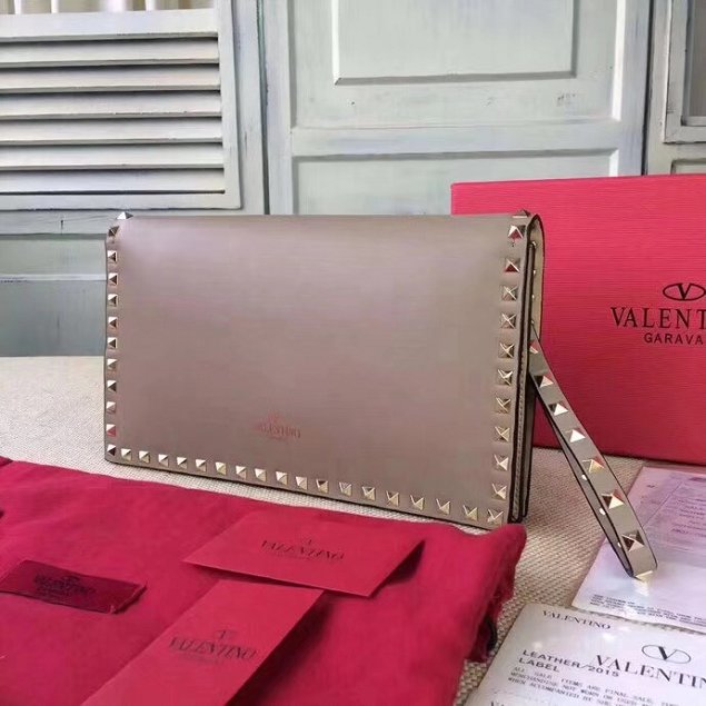 Valentino original calfskin rockstud clutch 0399 apricot