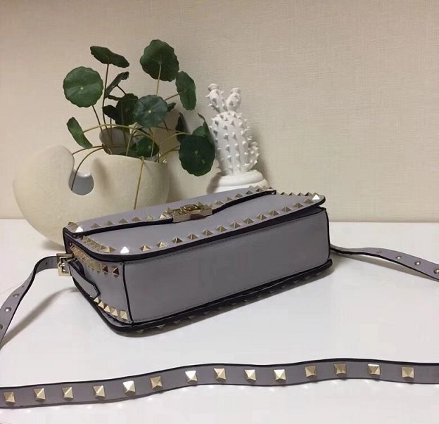 Valentino original calfskin rockstud shoulder bag 0125 grey