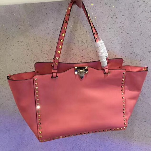 Valentino original smooth calfskin rockstud large tote bag 0970 pink