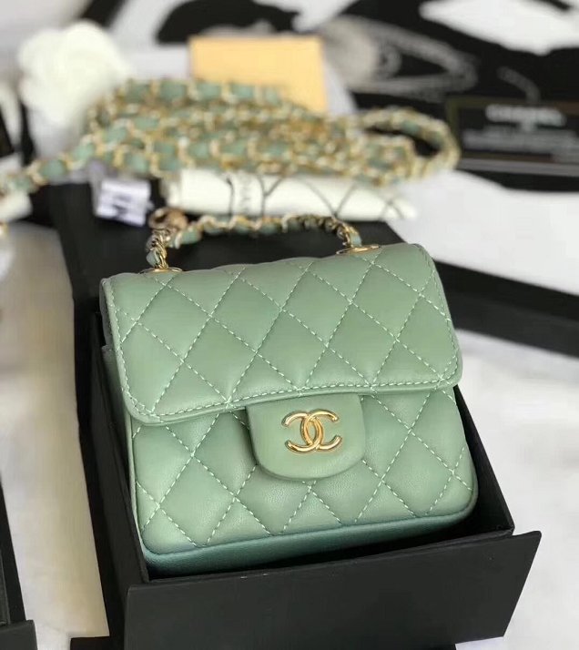 2019 CC original lambskin mini flap bag A35200 light green