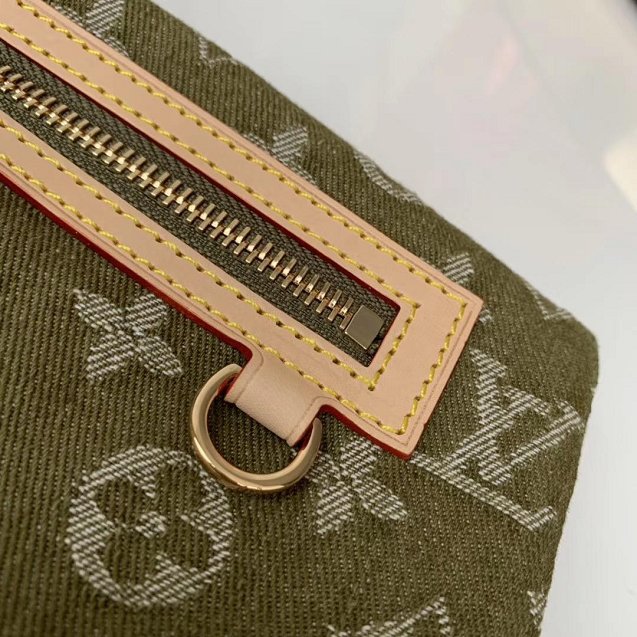 2019 Louis vuitton original denim clutch purse M44472 green