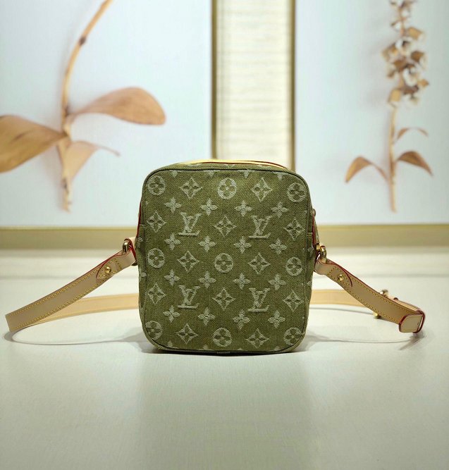 2020 Louis vuitton original denim messenger bag M95348 green