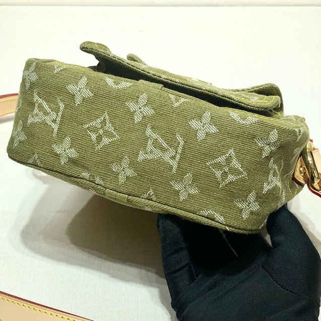 2020 Louis vuitton original denim messenger bag M95348 green