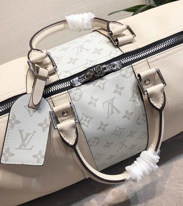 Louis vuitton original taiga leather keepall bandouliere 45 M94416 white