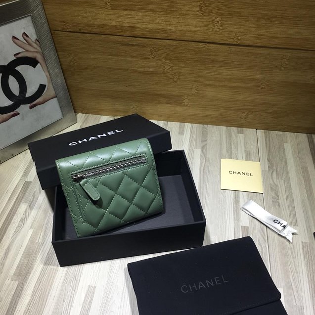 CC lambskin classic flap wallet AP0231 green