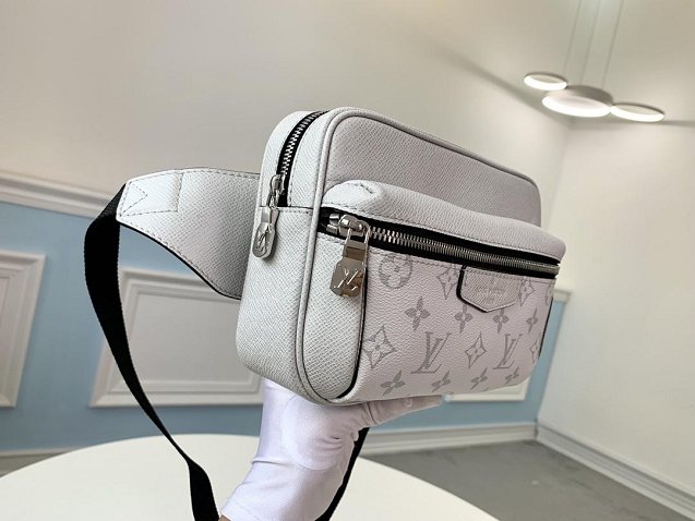 Louis vuitton original monogram outdoor bumbag M30245 white