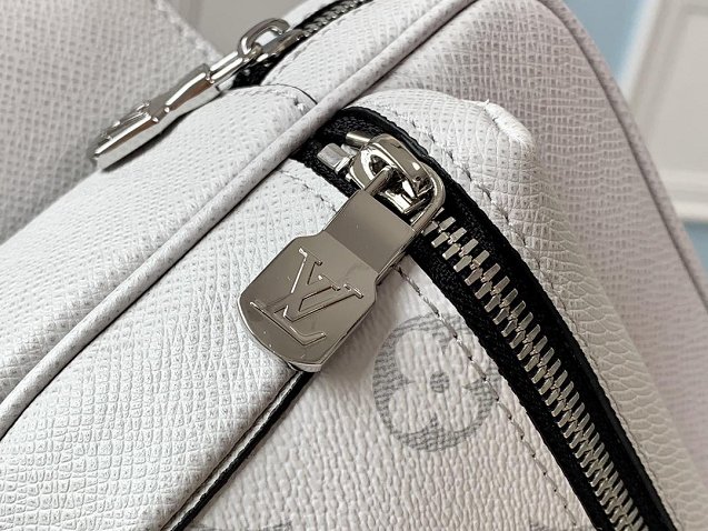 Louis vuitton original monogram outdoor bumbag M30245 white