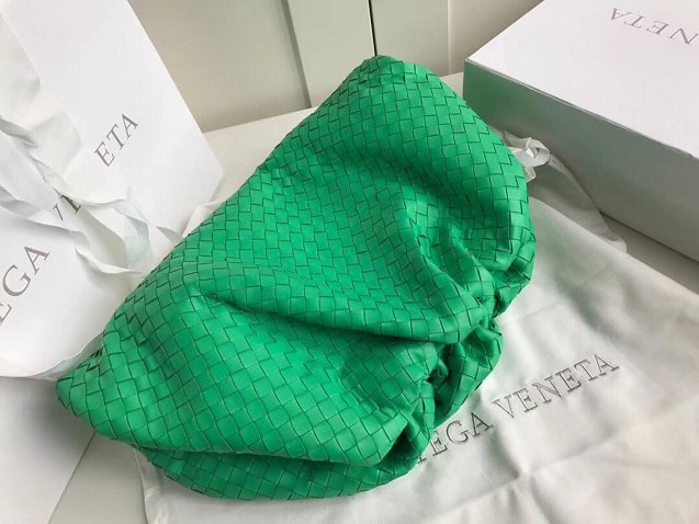 2019 BV original intrecciato lambskin large pouch 576175 green