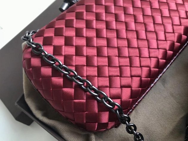 BV original silk chain knot clutch 498478 bordeaux