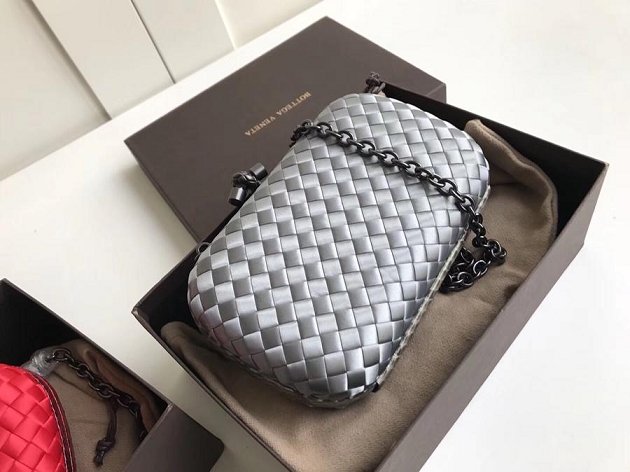 BV original silk chain knot clutch 498478 silver