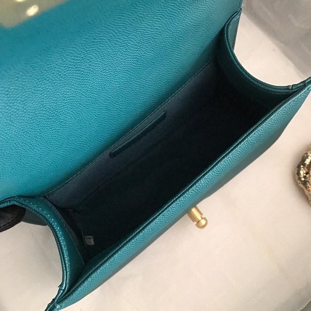 2019 CC original grained calfskin boy handbag A67085 emerald