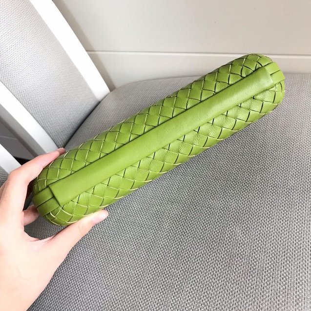 BV original lambskin large stretch knot clutch 202031 light green