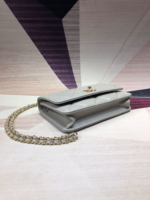 CC original lambskin wallet on chain A80982 light grey