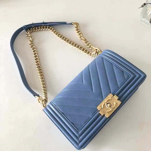 2020 CC original grained calfskin boy handbag A67086-2 light blue