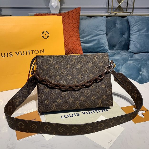 Louis Vuitton original monogram toiletry pouch 26 M47542