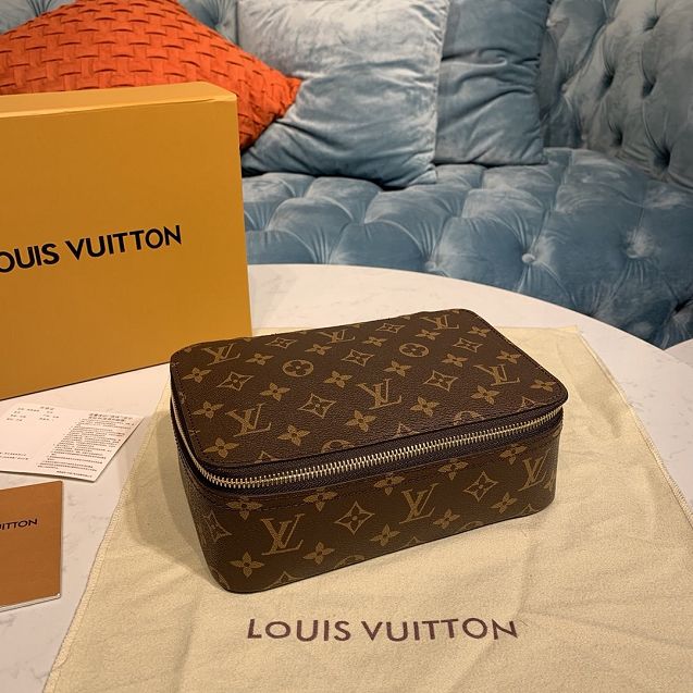 Louis vuitton original monogram canvas packing cube mm M43689