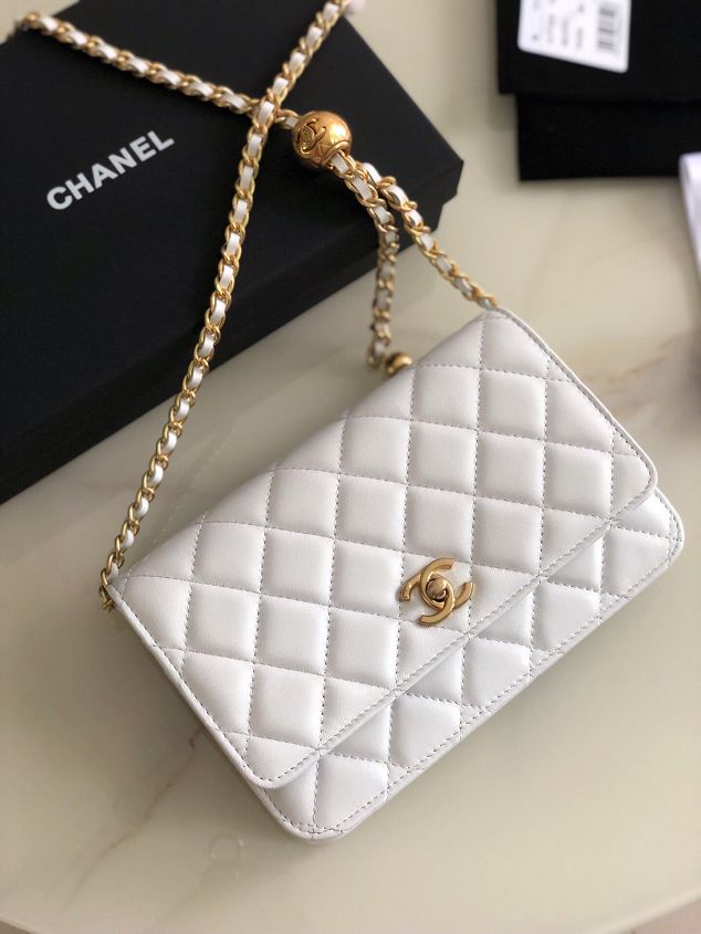 2020 CC original lambskin wallet on chain AP1450 white