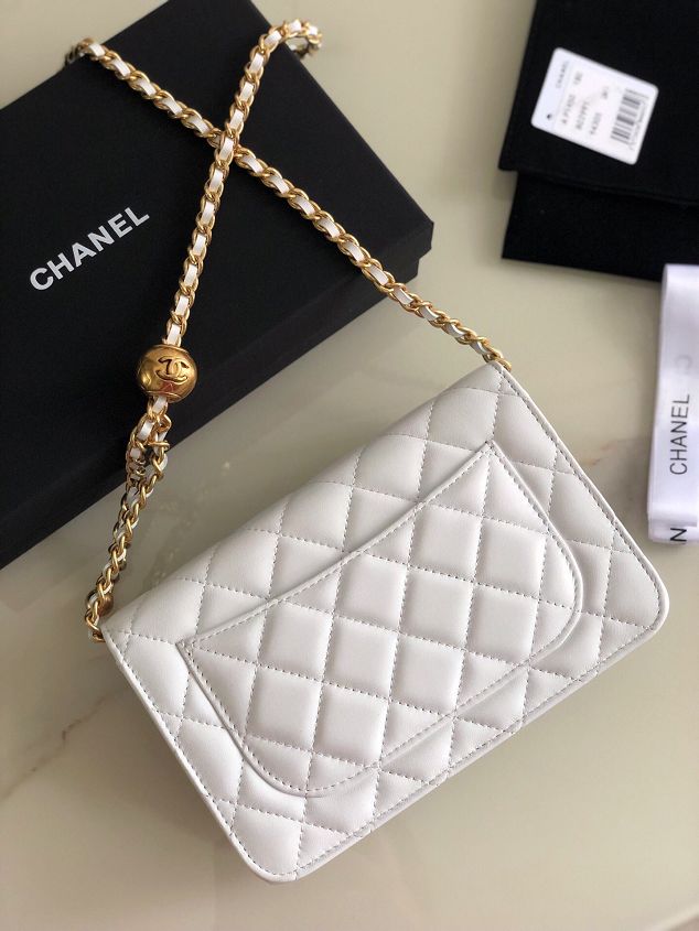 2020 CC original lambskin wallet on chain AP1450 white