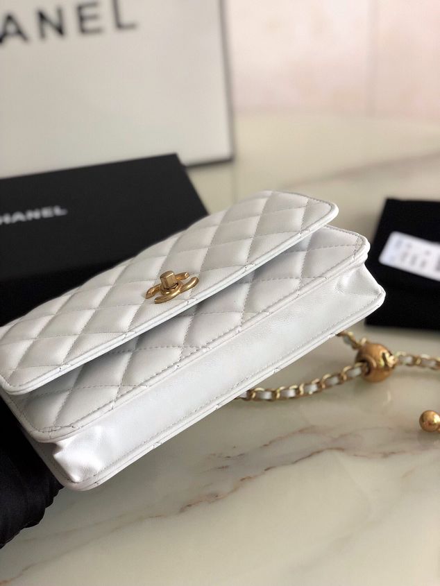 2020 CC original lambskin wallet on chain AP1450 white