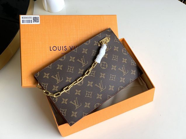 Louis vuitton monogram toiletry pouch M55643