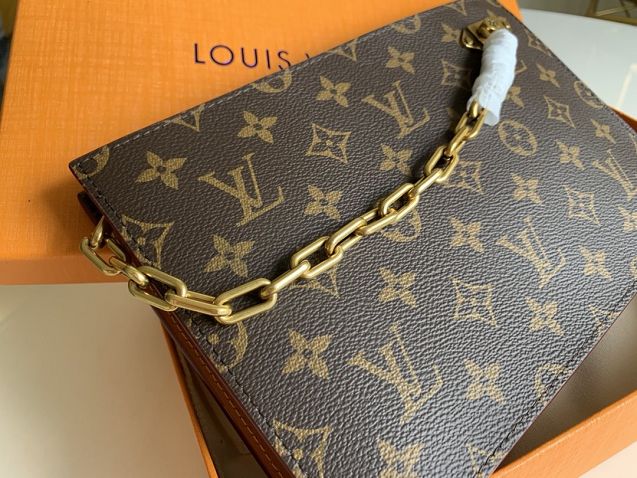 Louis vuitton monogram toiletry pouch M55643