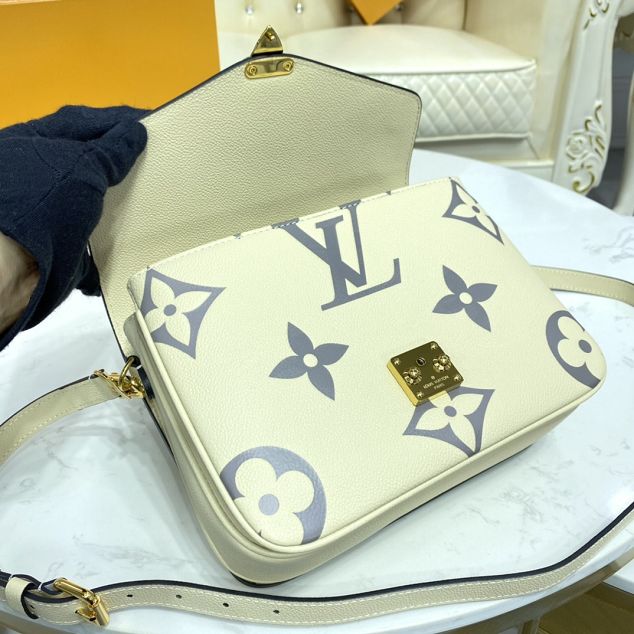 Louis vuitton original calfskin pochette metis M45384 white&silver