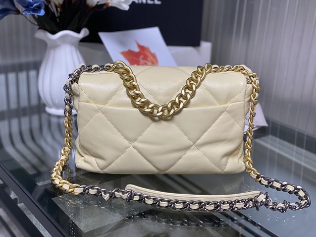 2021 CC original lambskin medium 19 flap bag AS1161 cream