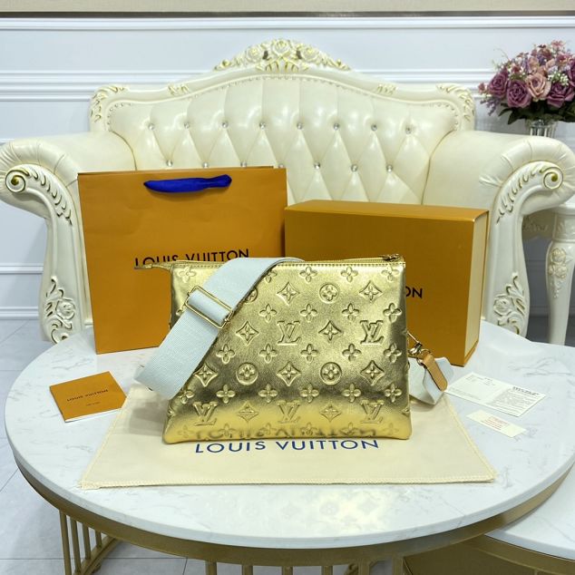 2023 Louis vuitton original lambskin coussin pm bag M57936 gold