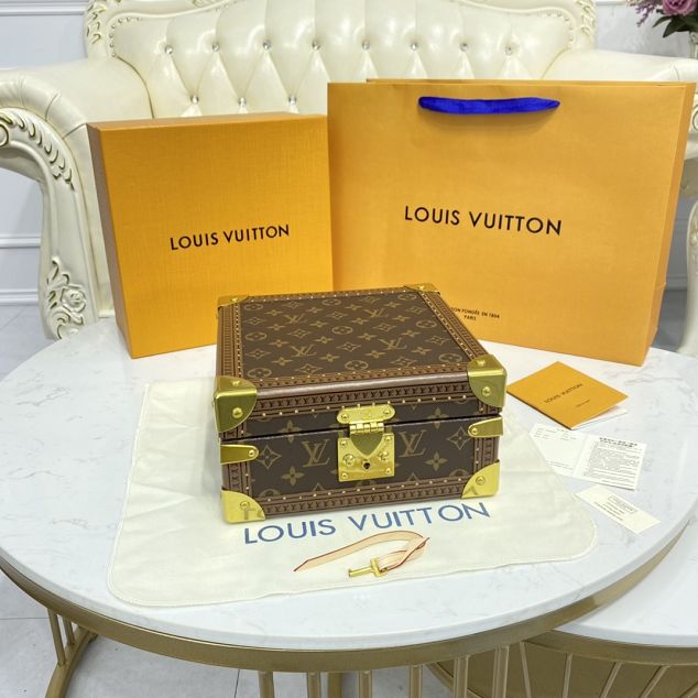 Louis vuitton original monogram jewelry box M20040