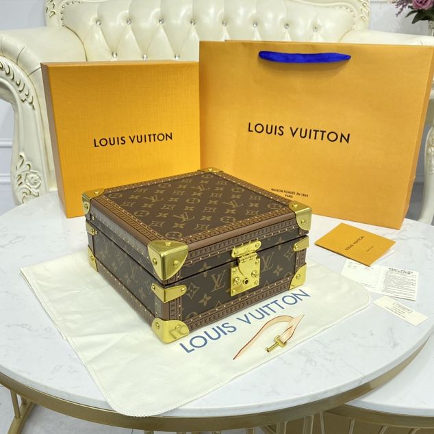 Louis vuitton original monogram jewelry box M20040