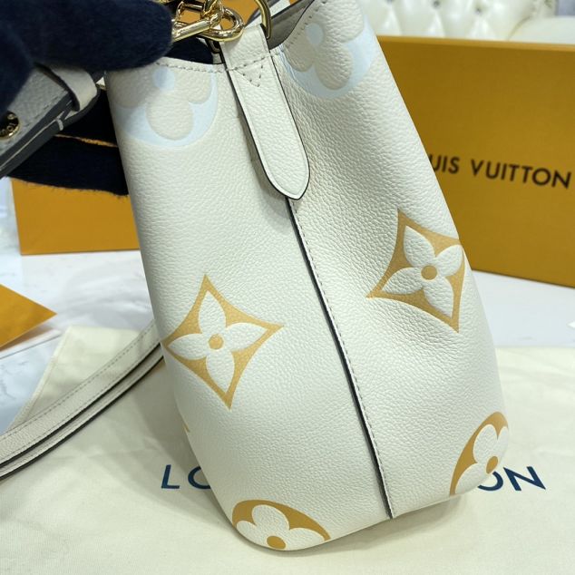 Louis vuitton original embossed calfskin neonoe BB bag M45716 white