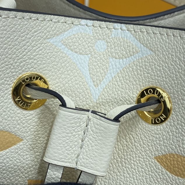 Louis vuitton original embossed calfskin neonoe BB bag M45716 white