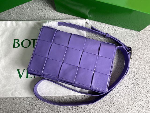 BV original aged calfskin cassette crossbody bag 667298 purple