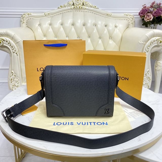 Louis vuitton original calfskin new flap messenger bag M30807 black