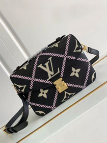 Louis vuitton original calfskin pochette metis M46028 black