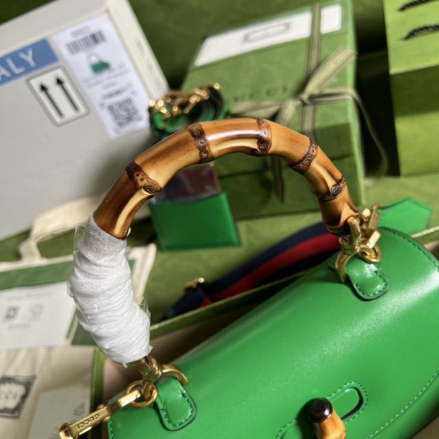 2022 GG original calfskin small top handle bag 675797 green