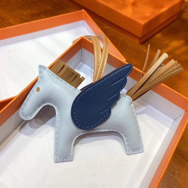 Hermes horse charm H080144