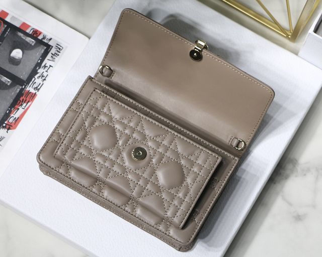 Dior original lambskin lady chain pouch S0937 warm taupe